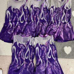 #S829 - 5 Leotards Sizes 28 to 32