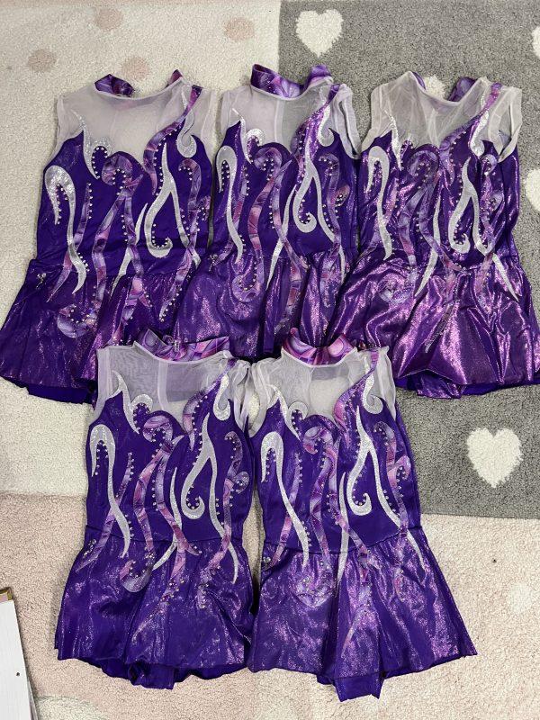 #S829 - 5 Leotards Sizes 28 to 32