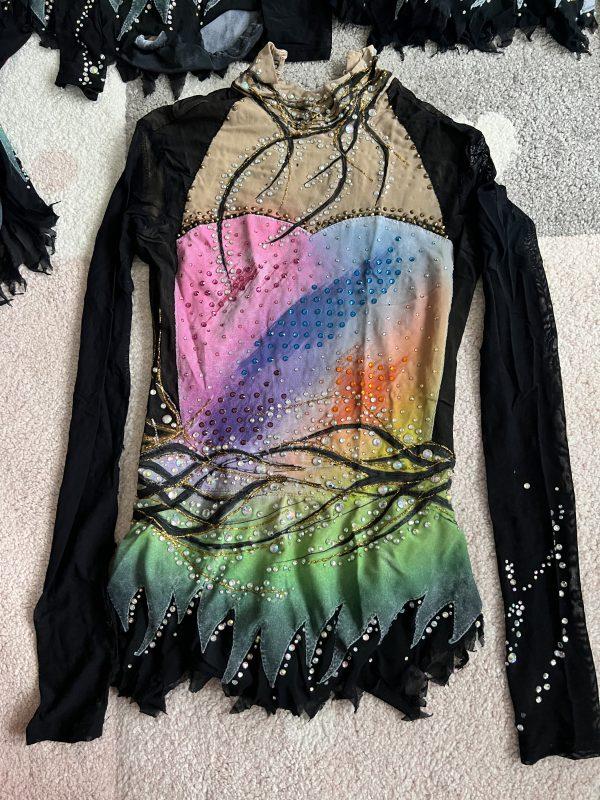 #S830 - 5 Leotards Sizes 32 to 34 - Image 2